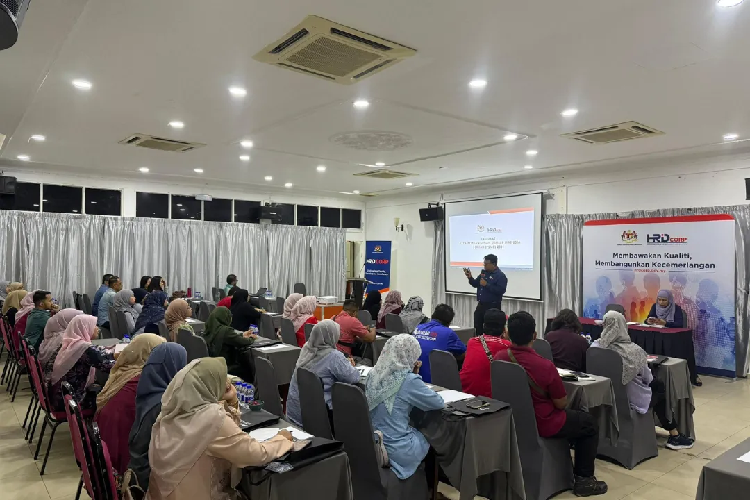 dewan-seminar-gua-musang utama
